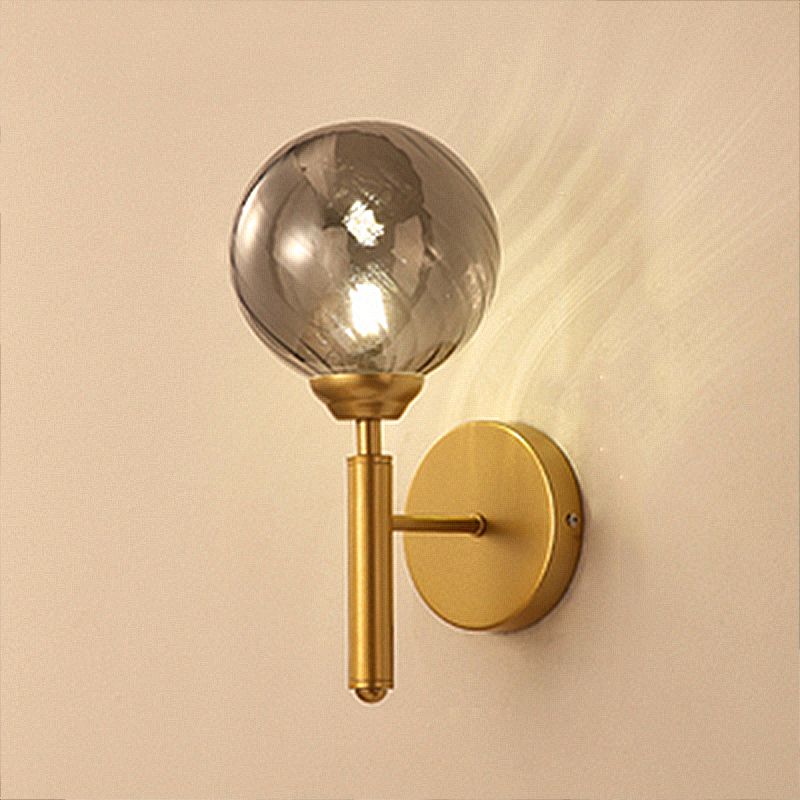 1 Lampenkugel Wandmontierte Leuchte Moderne Messing geräucherte strukturierte Glasbeleuchtung