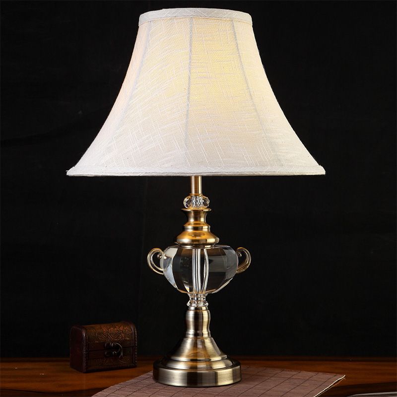 1 Lampe de chevegade de la tête de chambre à coucher moderne avec une teinte en tissu de cloche