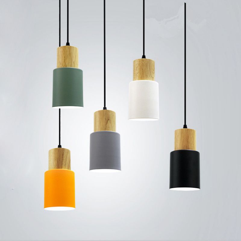 Makkaron -einzelne Anhänger Licht im modernen präzisen Stil Holzzylindroid -Hängelampe mit Eisenschatten