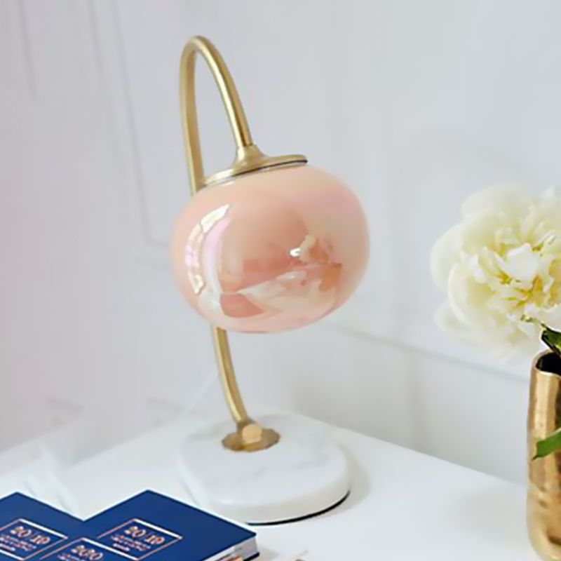 Globales Lernraum Lesebuch Hellrosa Glas LED Postmoderne Tischlampe mit Marmorbasis