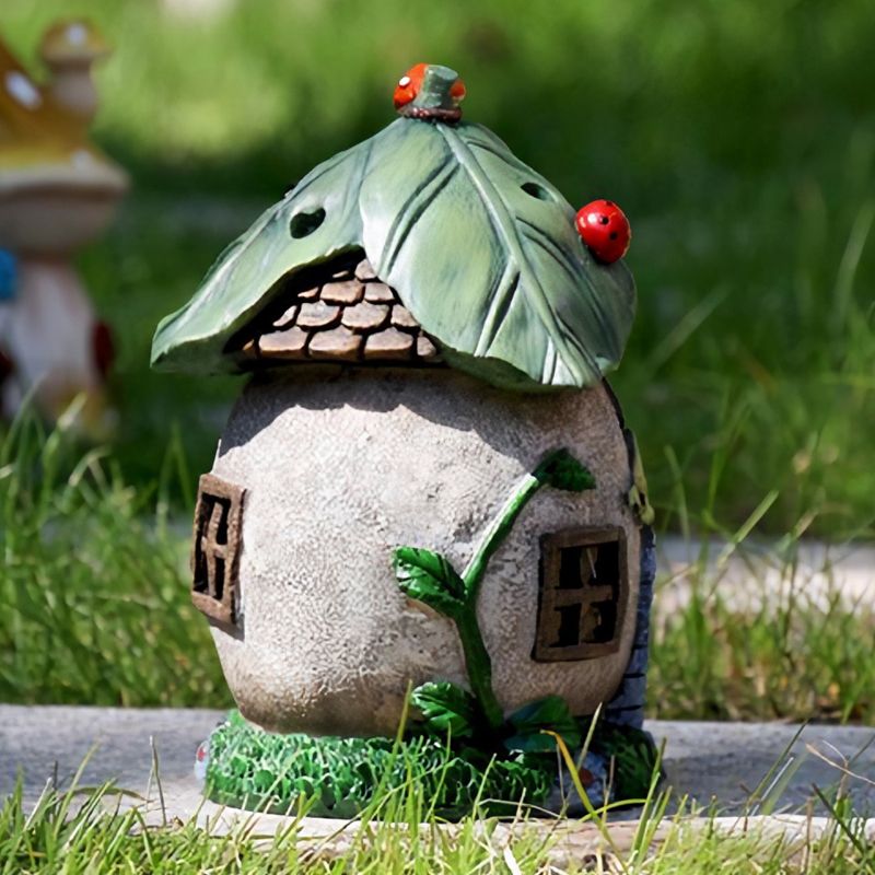 House Shaped Patio LED Ground Lighting Resin Cartoon Solar Operated Nightstand Lamp in Yellow/Green/Dark Yellow