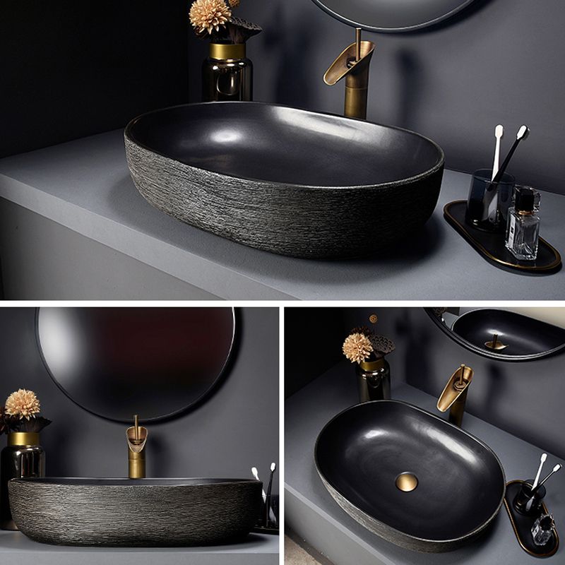 Modern Bathroom Sink Vitreous China Hand Painted Oval Vessel Lavatory Sink