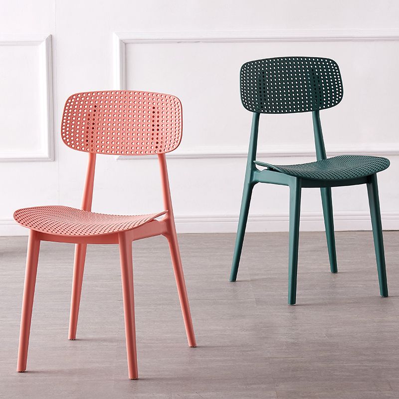 Sillas de comedor escandinavas sin brazos Silla auxiliar de plástico con respaldo abierto (juego de 4)