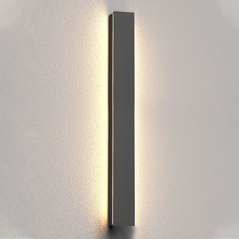 Metal Linear Shade Wall Sconce Modern Style 1- Light Wall Mounted Light in Black