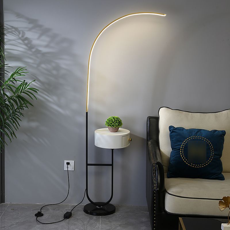 Modern Style Linear Shape Floor Lighting Metal 1 Light Floor Lamp for Living Room