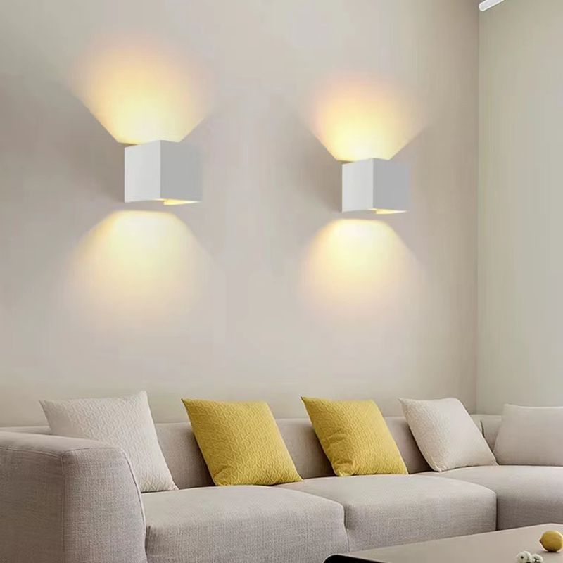 Contemporary Black/White Wall Mounted Sconce Rectangle Metal 1 Light Wall Light