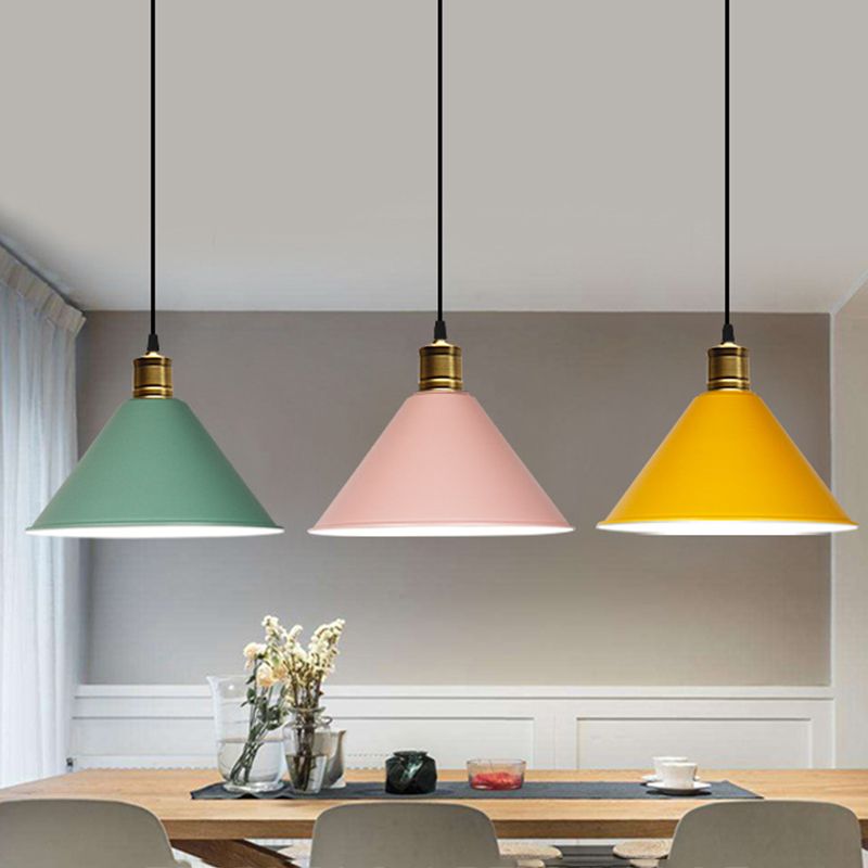 Forme de cône en métal Lumières suspendues modernes Macaron Macaron 1-Light Hanging Mount Fixture