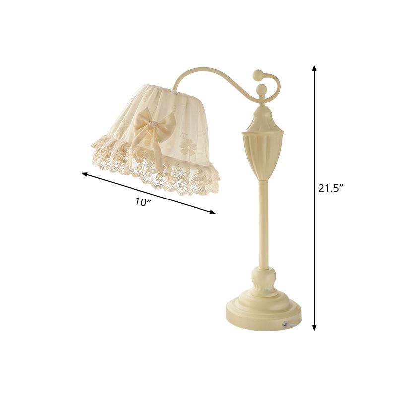 Enfants Tanne de cheminée à cône tronqué tissu de table de chambre à coucher 1 clair Éclairage avec garniture en dentelle en blanc