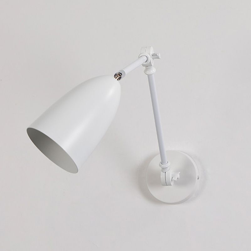 Lampada da parete a forma di cono in metallo, in stile contemporaneo montato da parete