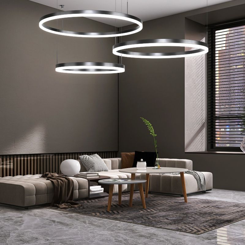 Metal Circle Pendant Chandelier Minimalist Black LED Pendant Light for Living Room
