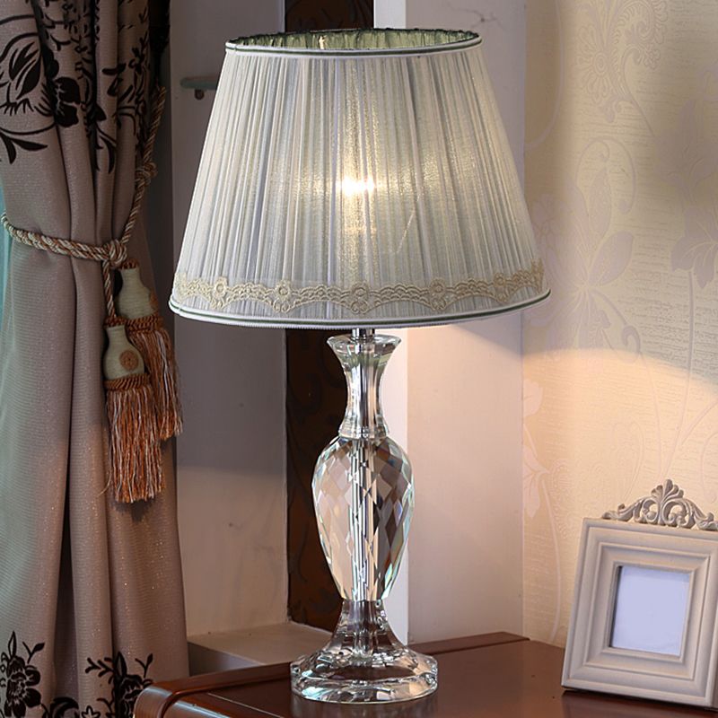 Green / beige 1 bulbe Crystal Stand Lampe Tames Tames Fabric Barrel Table Lumière pour la chambre à coucher