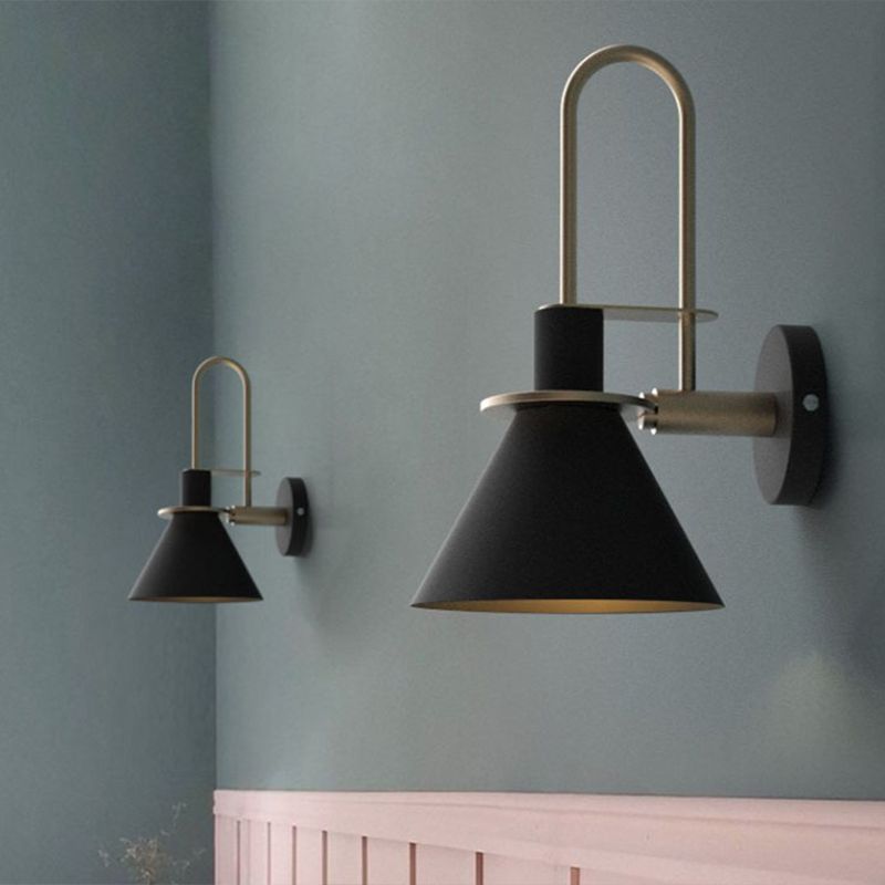 Luz de lámpara de pared cónica de estilo minimalista moderno 1 Metal 1 Light Light Light Fonces para dormitorio