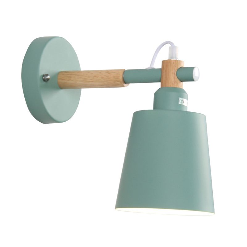 Lámpara de pared de macaron de hierro forjado en estilo de pared de domo de madera de estilo artístico moderno para espacios interiores