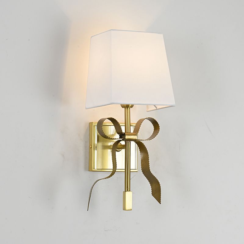 Mur de laiton moderne Light Bow-not-Shape Wall Sconce avec toile de jute naturelle pour le salon