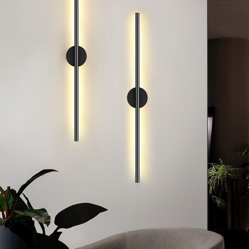 Éclairage mural en métal linéaire