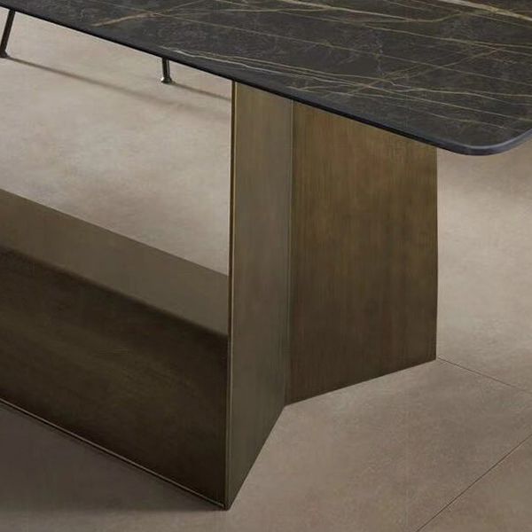 Industrieel gesinterde stenen eettafel rechthoek zwarte boventafel met metalen voetstuk