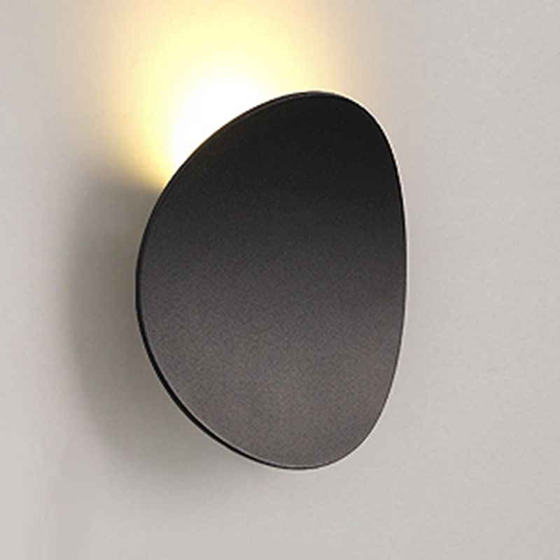Round Metal Wall Sconce Modern Style 1-Light Wall Mount Lighting