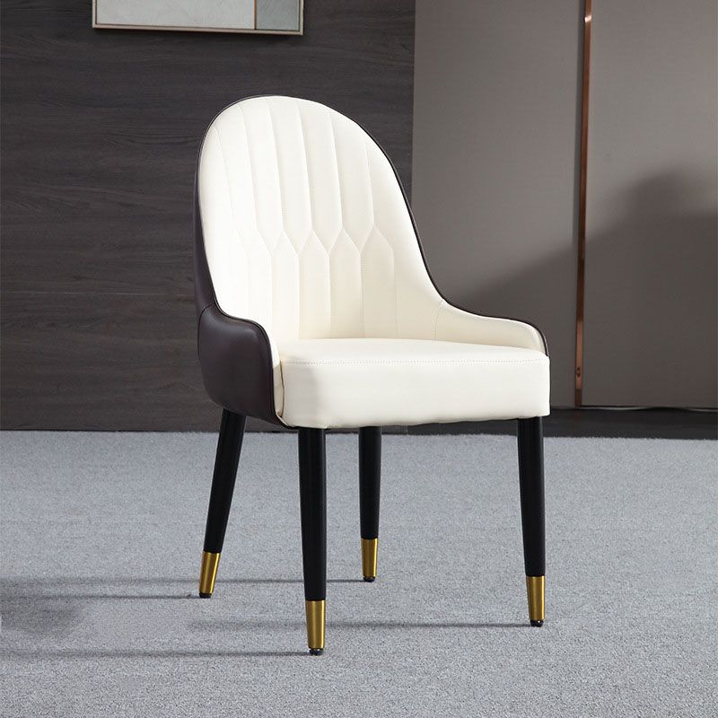 Sillas laterales de comedor con respaldo sólido y brazo de diseño escandinavo Sillas laterales de comedor de cuero