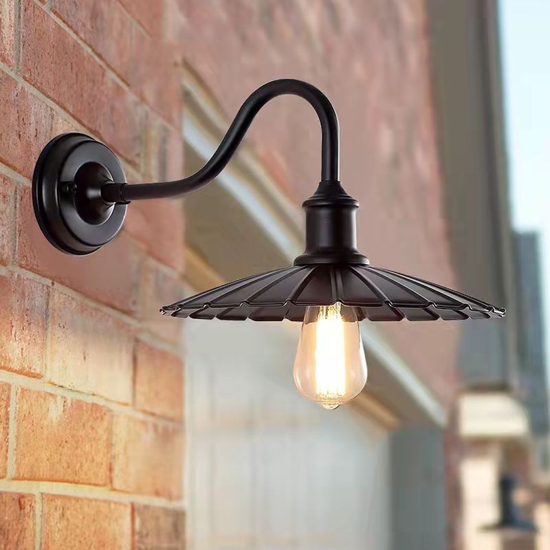 Illuminazione con funce murale in metallo in stile industriale Apparecchio di illuminazione da parete esterna in nero