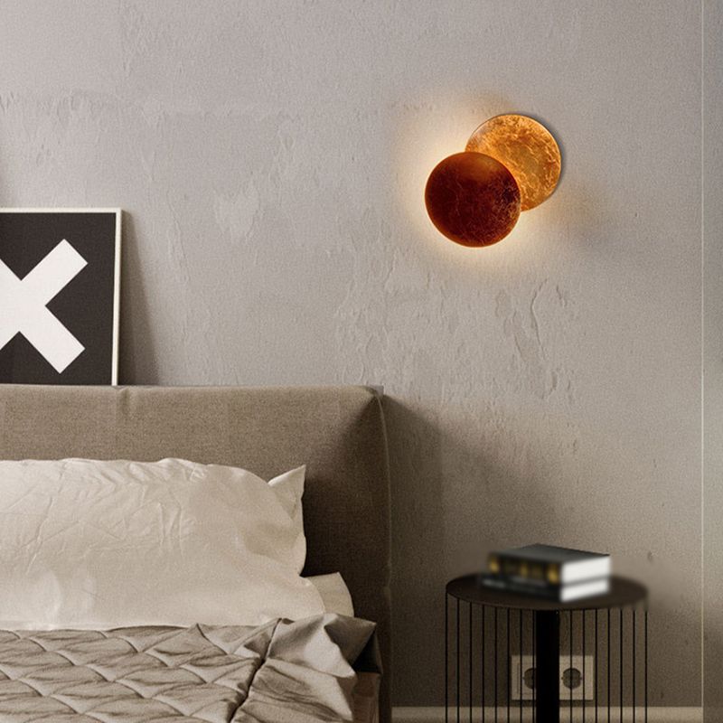 Modern Style Wall Mount Light Rotatable LED Wall Sconce Light with Metal Shade