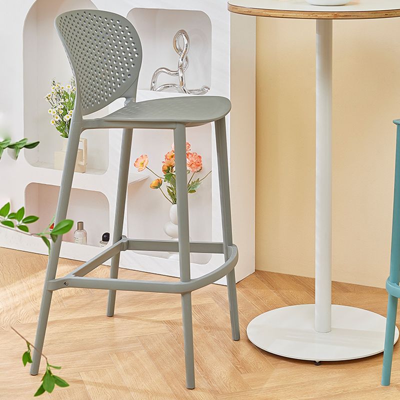 Scandinavian Matte Finish Milk Tea Shop Stool Plastic Footrest Barstool