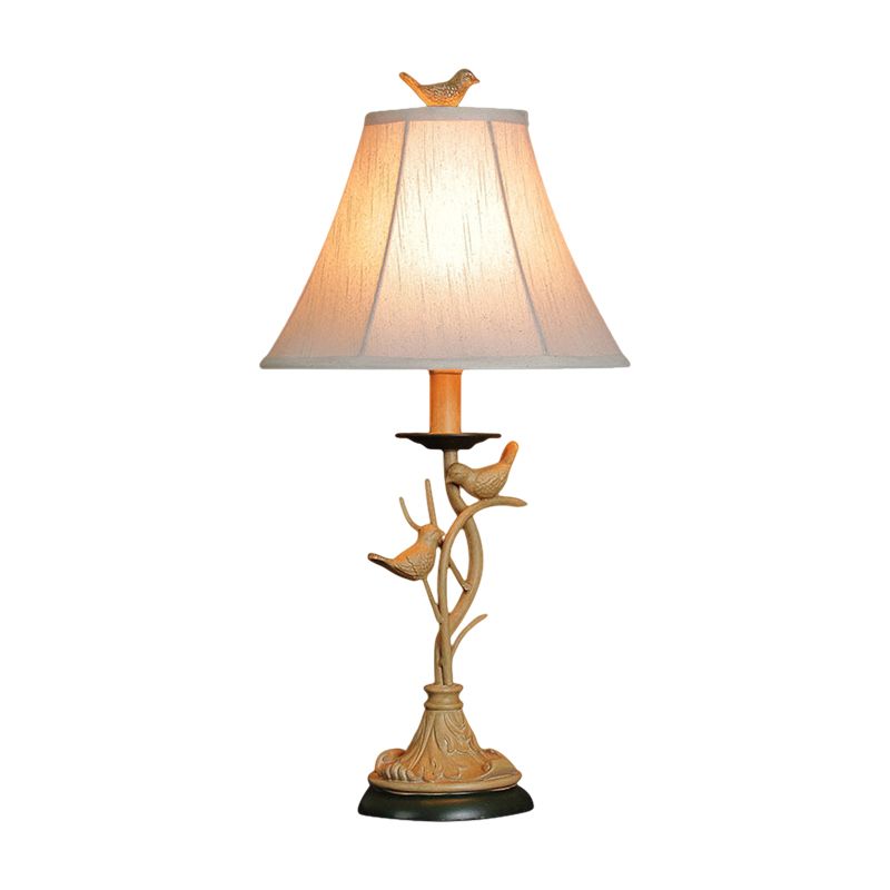 Lampada da tavolo kaki a 1 lampadina Lampada da comodino svasata in tessuto country con decorazione di ramoscello e uccello