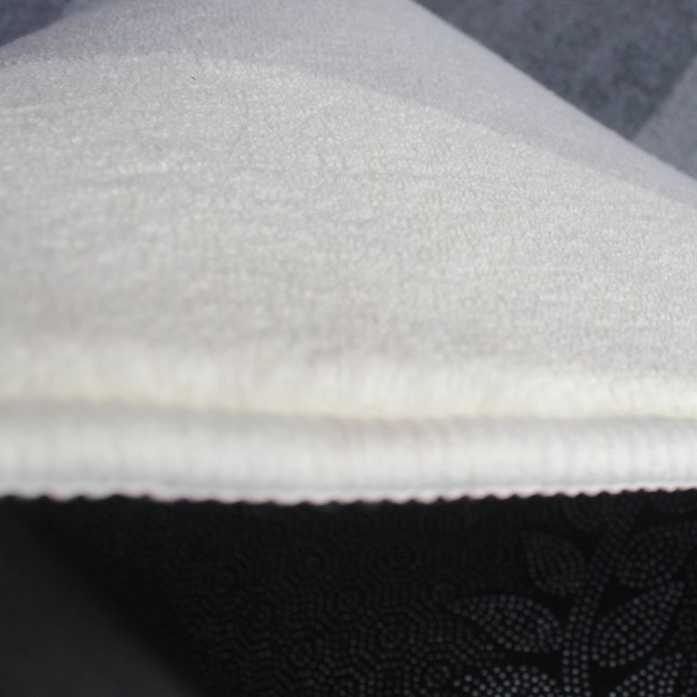 White Tone Minimalist Area Rug Polyester Stripe Carpet Non-Slip Backing Rug for Home Decoration