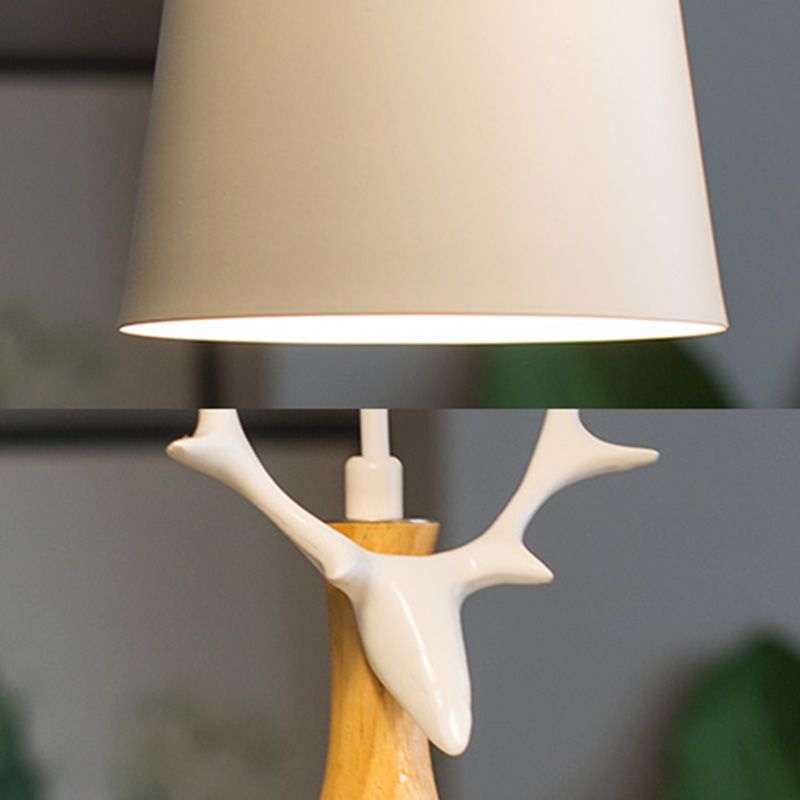 Decoración de ciervos de luz colgante de estilo nórdico de 3 bulb