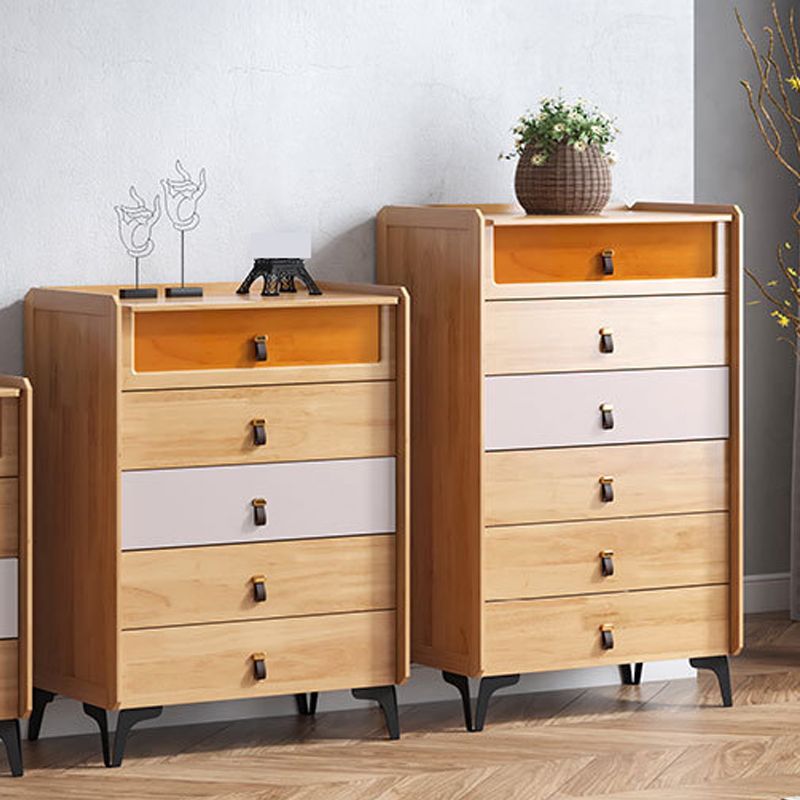 Mid-Century Modern Natural Chest with Drawers in Rubberwood and Black Legs