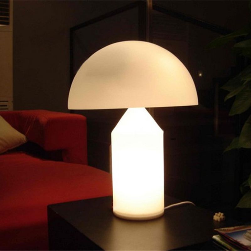 Metal Round Form Table Lampe moderne 1-Licht-Tischlampenleuchten
