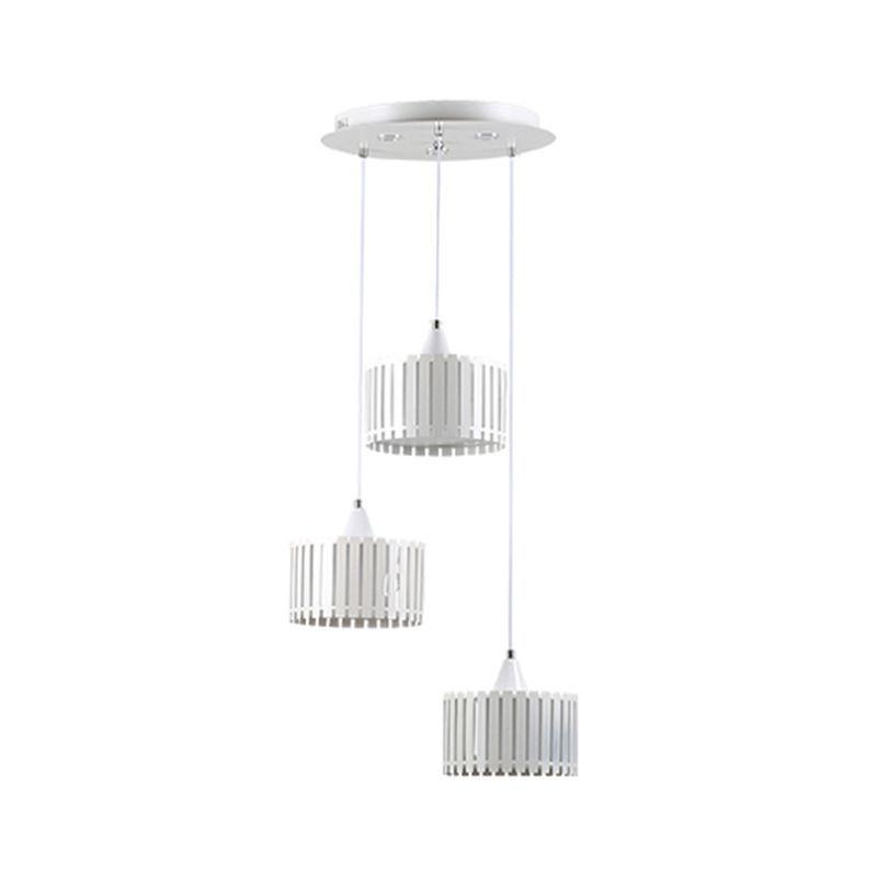 Lámpara de techo blanca LED de metal contemporáneo de clúster de cilindro de listones para comedor
