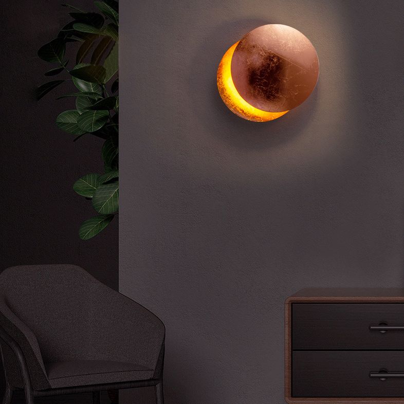 Estilo nórdico Rotable Solar Eclipse Splipse Splipe Metal Metal Redone Red Red Cull Moon Lámpara de montaje para dormitorio para dormitorio