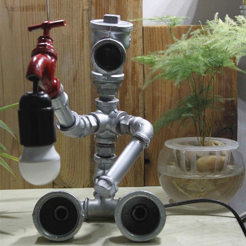 Table de robot assis métallique avec robinet déco steunpunk 1 clair