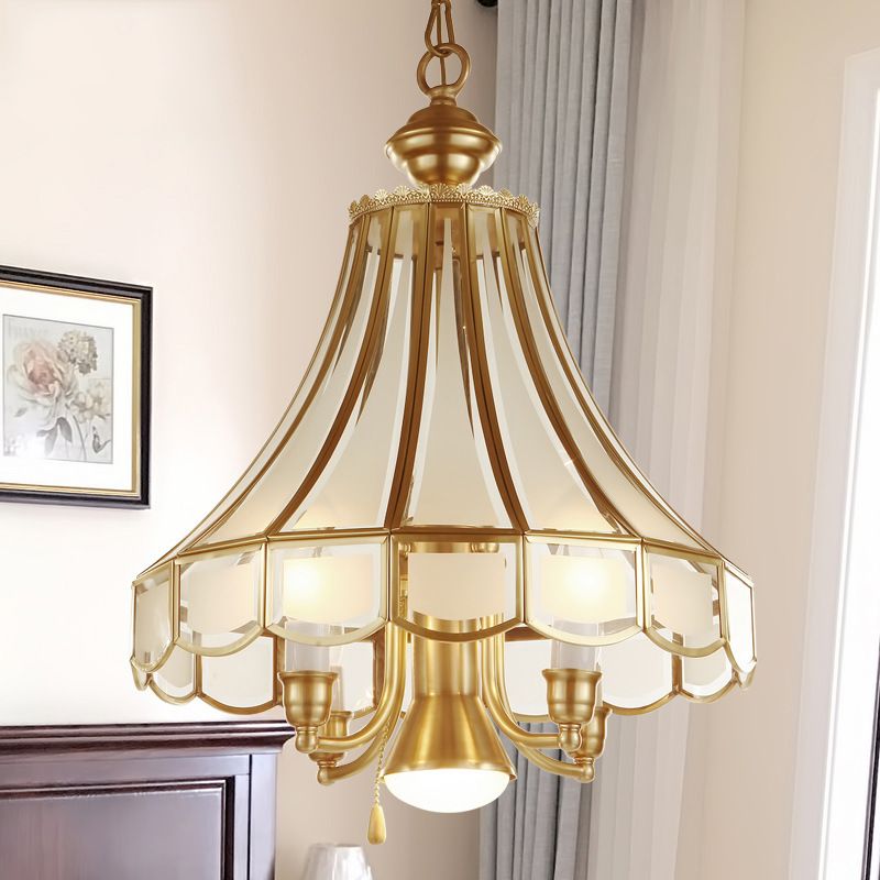 Frosted Glass Bell Kroonluchter lamp Traditionele 5-lichte koperen afwerking Suspensie Verlichting