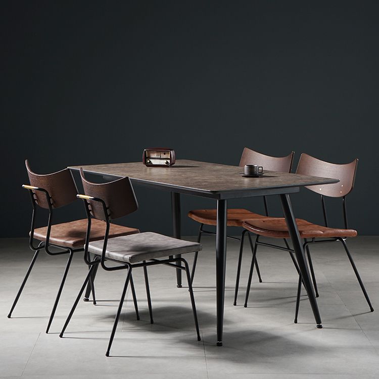 Mesa de comedor de estilo industrial Mesa de comedor marrón 4 patas con marco negro