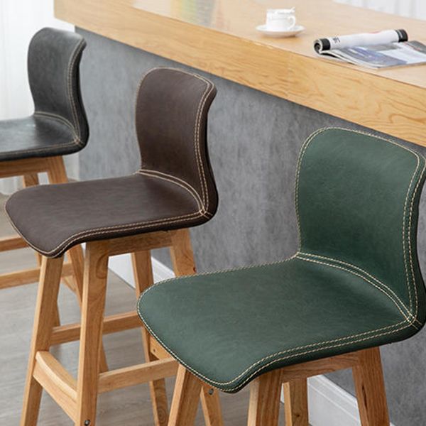 Coffee Shop Leder Barhocker Fußstütze Low -Rücken -Theke mit Holzbeinen