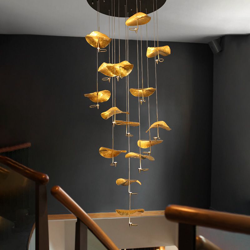 Moderne lotusblattförmige Anhänger Leichte Messing 15/32 Kopftreppe Mehrere Hanglampe in Gold