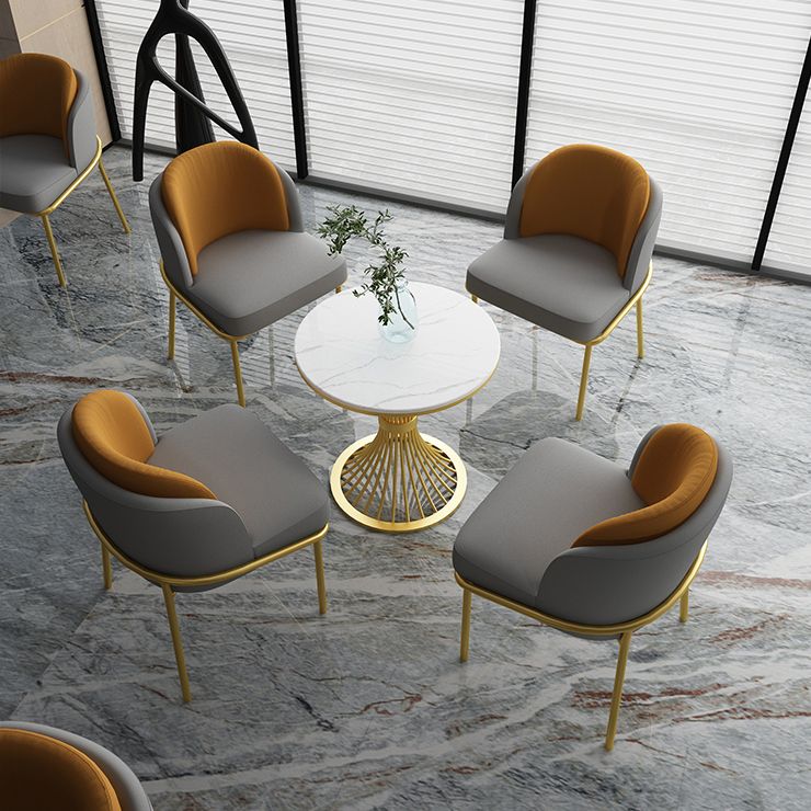 Mesa de comedor redonda de lujo tradicional mesa de comedor de piedra sinterizada con base de pedestal