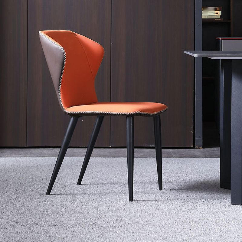 Silla lateral interior industrial Wingback Silla de comedor tapizada de metal