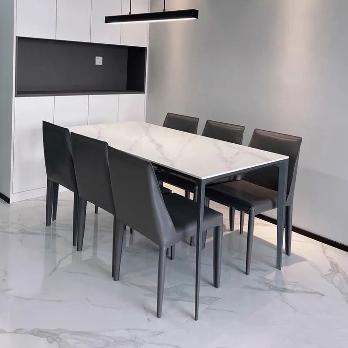 Zeitgenössischer Stil zu Hause gesinterte Stein Esstisch Rechteck Form Tisch mit metallischer Basis