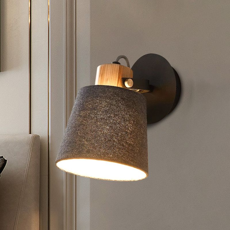 1 Kopfholzwandbeleuchtung Modernismus Schwarz Wandmontierte Lampe mit Fassstoffschatten