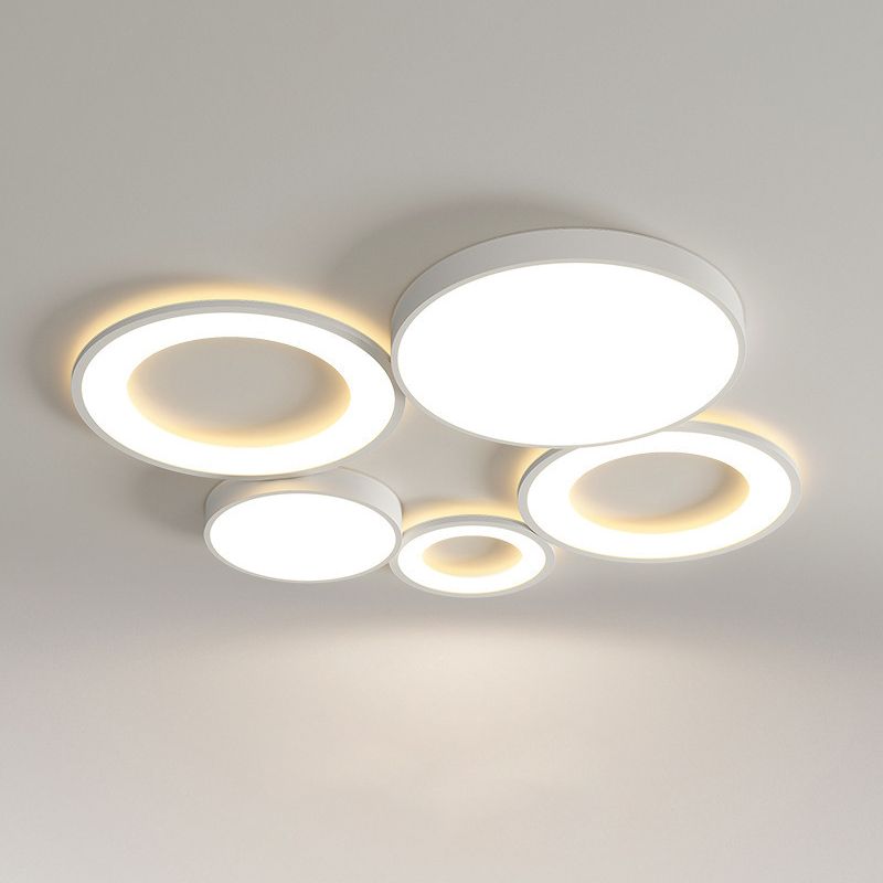 LED Minimalist 4 / 5 - Light Flush Mount Iron Ceiling Flush Mount in White Finish