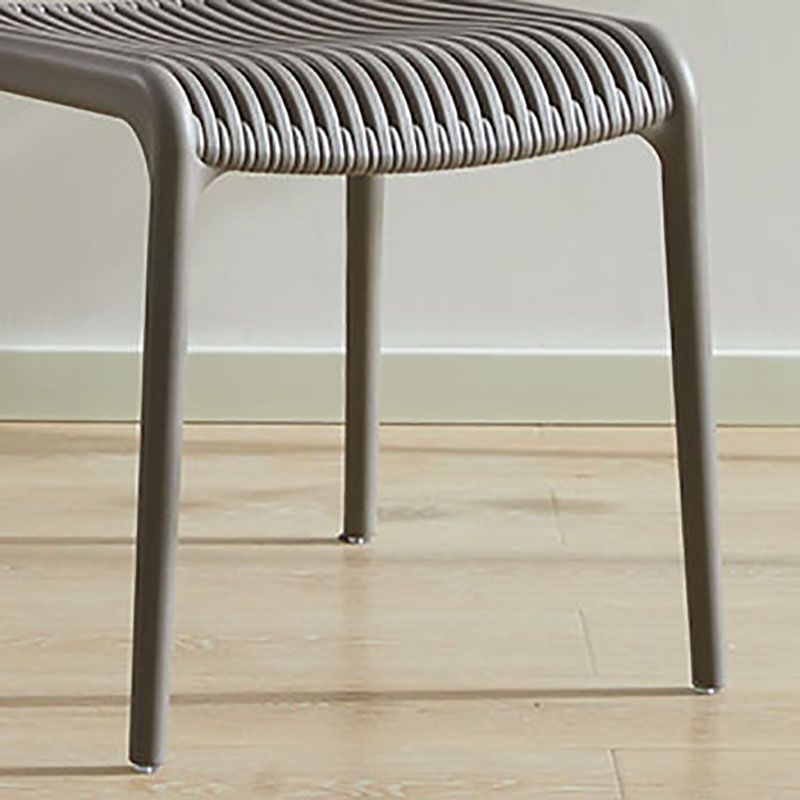 Silla sin brazos de comedor de plástico de estilo contemporáneo, respaldo abierto, sillas laterales para el hogar