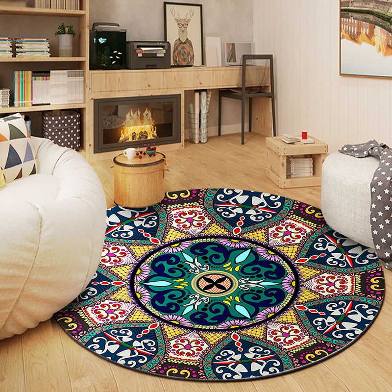 Modern Living Room Area Rug Antique Pattern Polyester Area Carpet Non-Slip Backing Rug