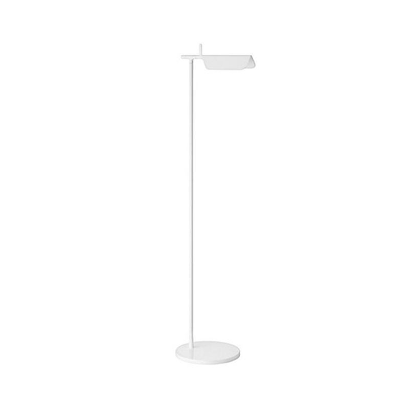 Illuminazione da pavimento angolare destra minimalista lampada da letto a led metallici in piedi in bianco/nero