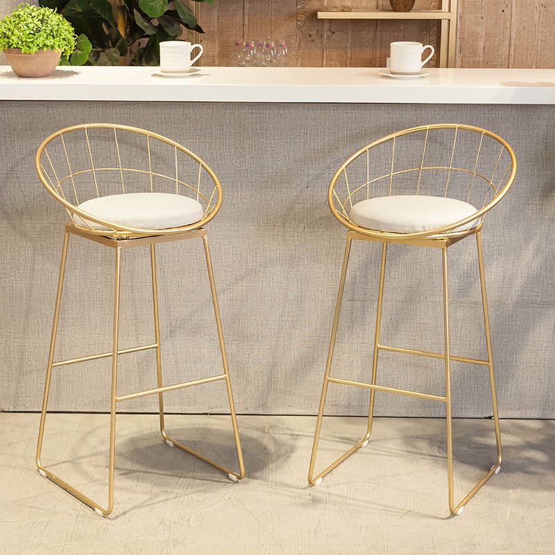 Tabourets de comptoir scandinaves en métal et tissu, tabourets de bar blancs à dossier bas avec siège rond