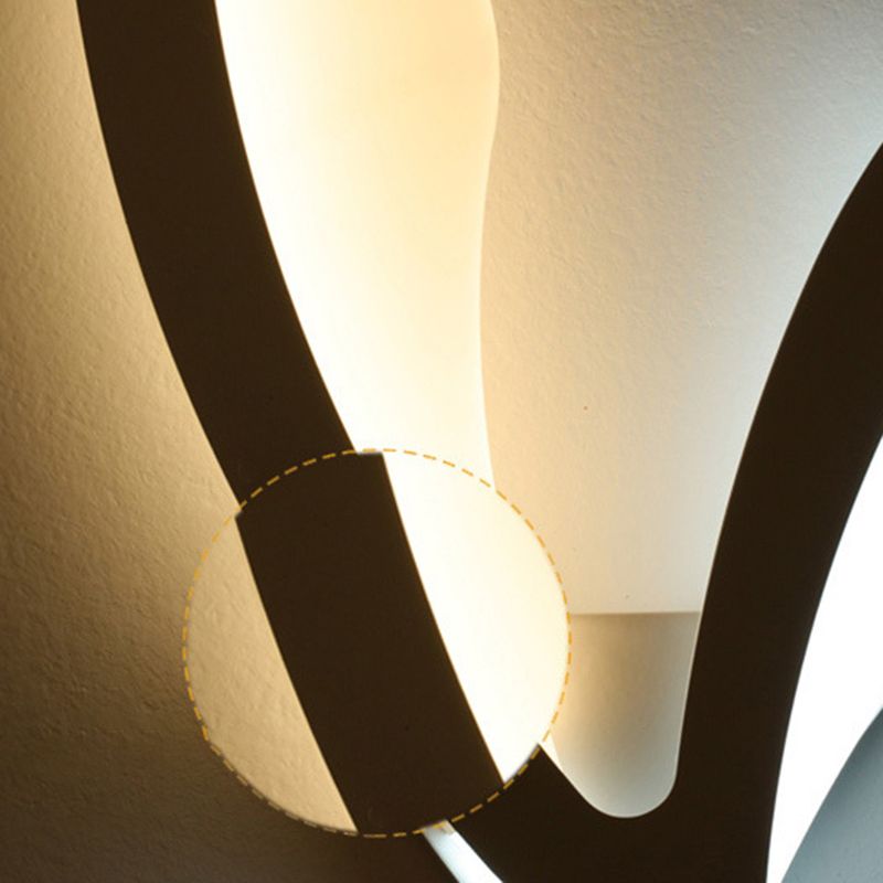 Illuminazione a parete a parete a V a V 1 illuminazione Vintagemoderna