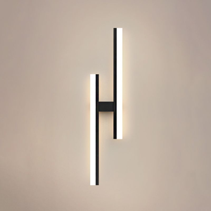 Linear Shape Metal Wall Light Modern Style 2 Lights Wall Mount Light Fixture in Black