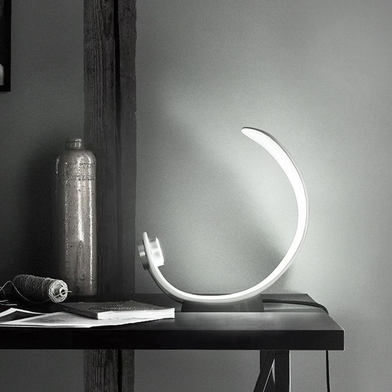 White Finish Bend Moon Shape Desk Light Simple LED Metallic Night Table Lamp for Bedside