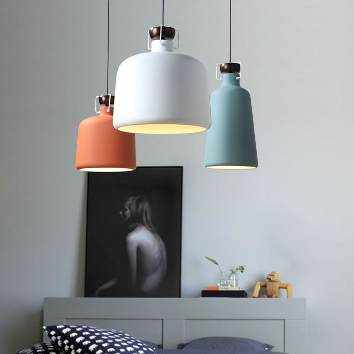 Luz de colgante de forma de frasco metálico 1 lámpara colgante de estilo nórdico ligero para mesa de comedor de cocina